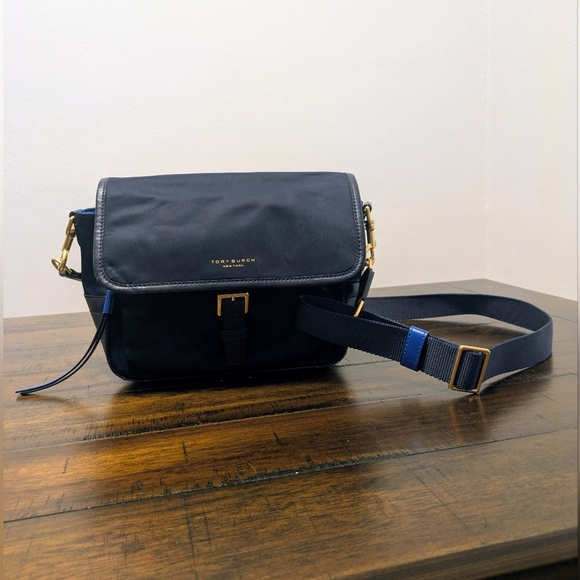 Tory Burch Handbags - Tory Burch Black Crossbody Bag